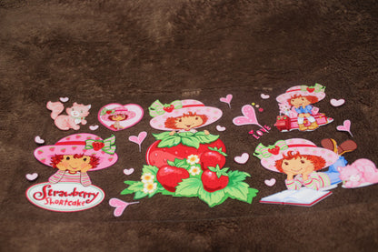 STRAWBERRY SHORTCAKE BUNDLE 16-32OZ WATERPROOF