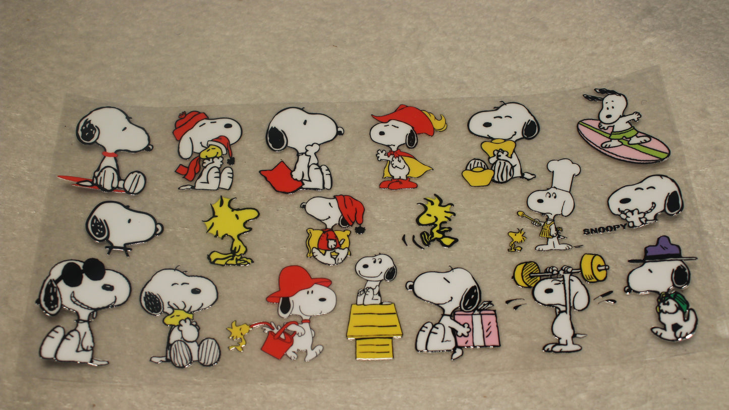 CHARLIE BROWN FAN SNOOPY 16-32OZ UV STICKER WRAP